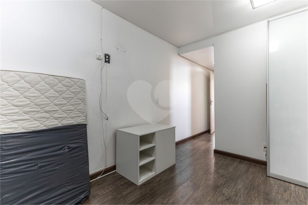 APARTAMENTO em ALTO DA LAPA