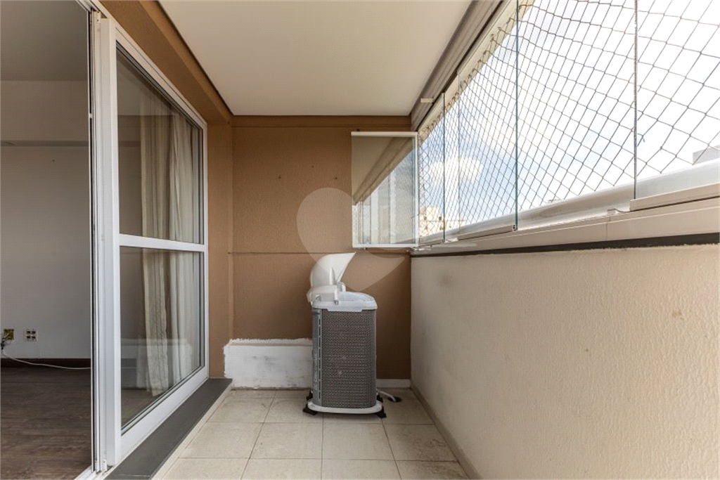 APARTAMENTO em ALTO DA LAPA
