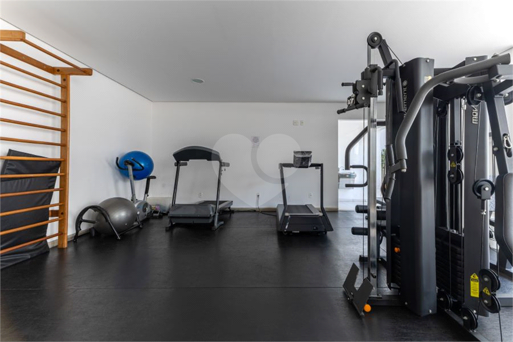 APARTAMENTO em ALTO DA LAPA