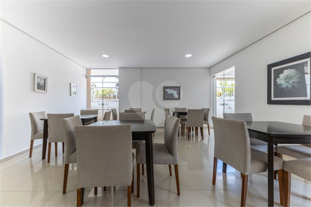 APARTAMENTO em ALTO DA LAPA