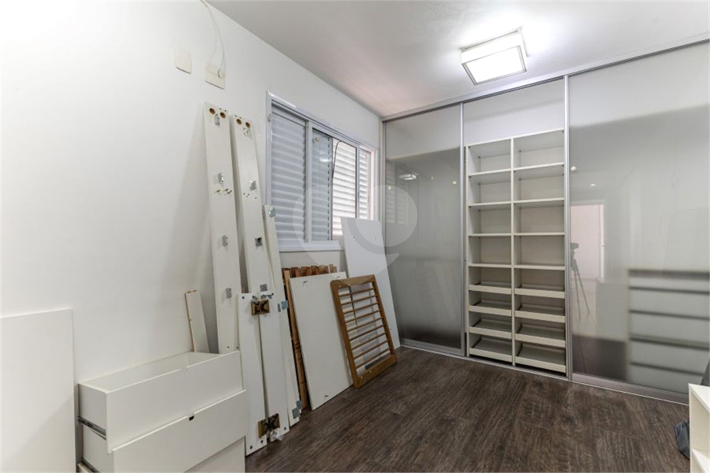 APARTAMENTO em ALTO DA LAPA