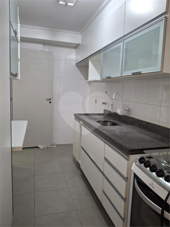 APARTAMENTO em ALTO DA LAPA