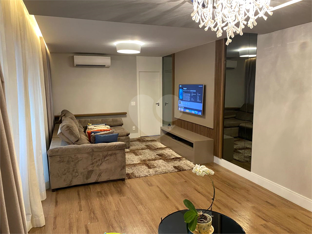 Apartamento com 3 suítes e 2 vagas na Barra Funda - Zona Oeste - SP