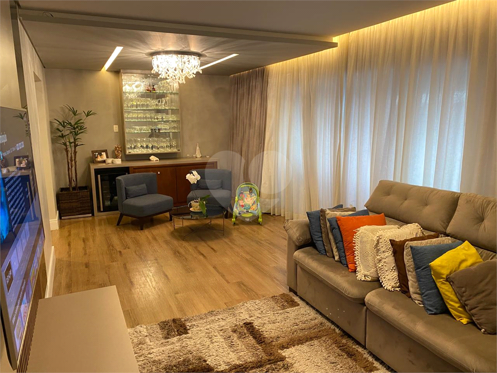 Apartamento com 3 suítes e 2 vagas na Barra Funda - Zona Oeste - SP