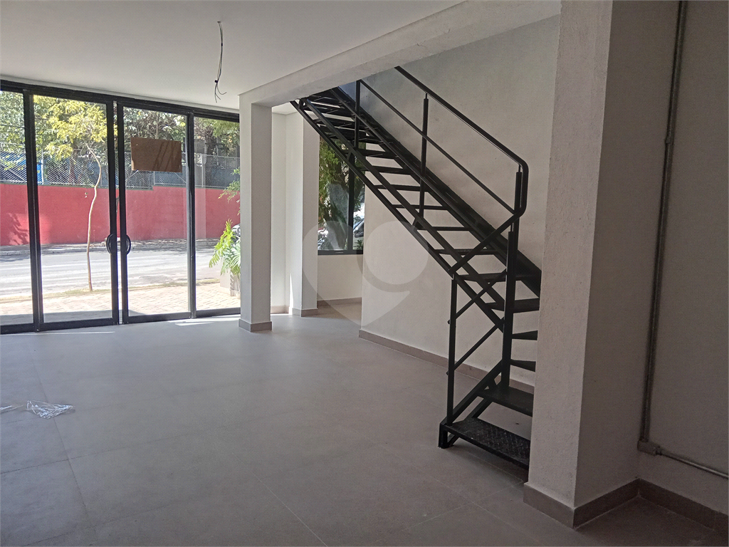 Oportunidade Imperdível: Loja para Locação em Moema!