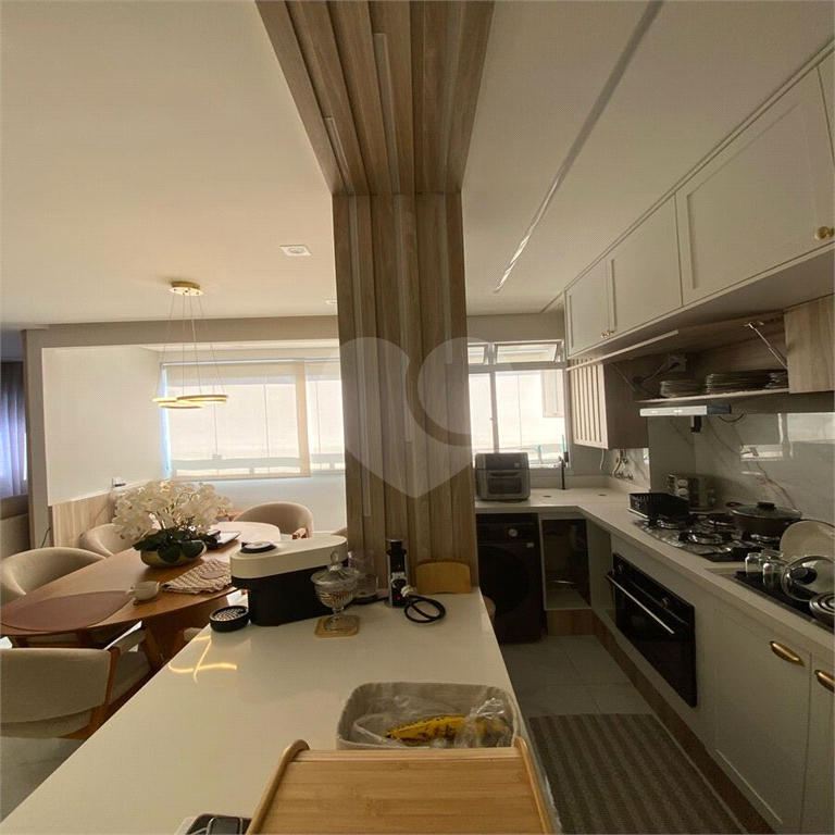 Apartamento à venda com 3 quartos, 60m² - Foto 2