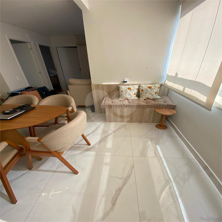 Apartamento à venda com 3 quartos, 60m² - Foto 14