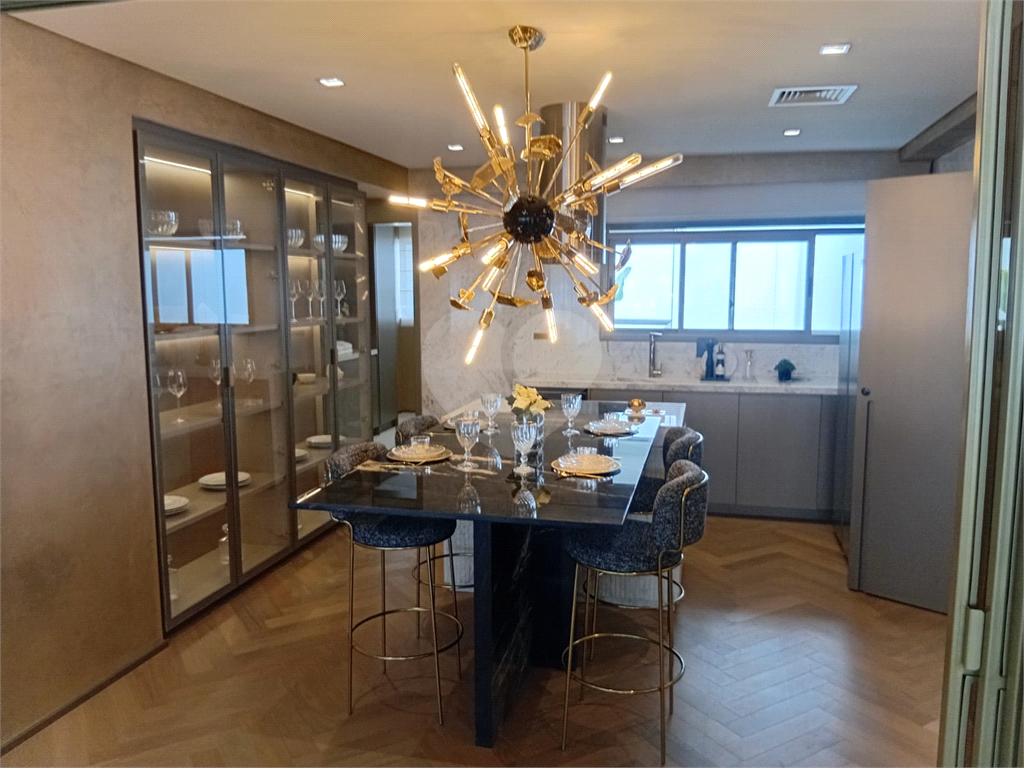 Soleil by Boca do Lobo: Apartamento de 246m² com 4 Suítes e 4 Vagas na Chácara Klabin ALTO PADRÃO
