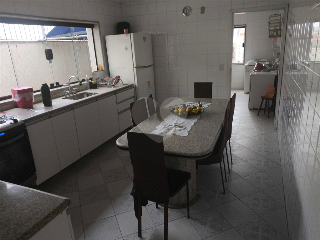 Vende - se Casa Vila Mazzei   199m²,  Com 03 dormitórios , 01 suite, 01 sala ,03 banheiros, 03 vagas
