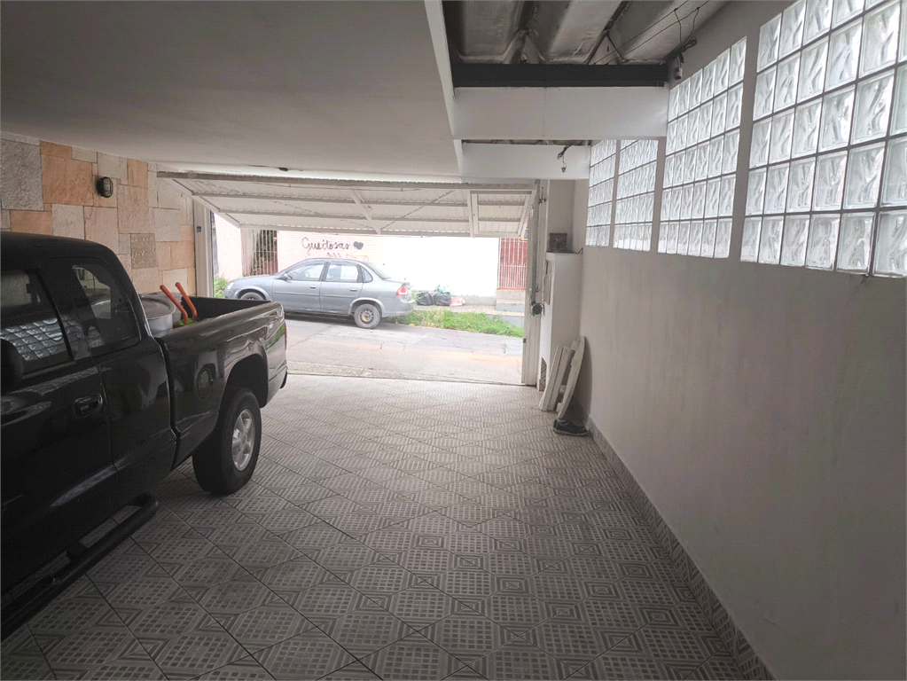 Vende - se Casa Vila Mazzei   199m²,  Com 03 dormitórios , 01 suite, 01 sala ,03 banheiros, 03 vagas