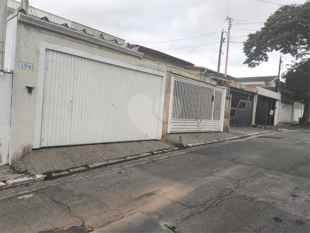 Vende - se Casa Vila Mazzei   199m²,  Com 03 dormitórios , 01 suite, 01 sala ,03 banheiros, 03 vagas