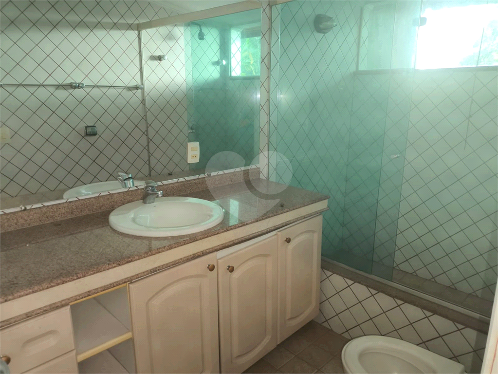 Vende - se Casa Alto Padrão Palmas do Tremembe 284m² 