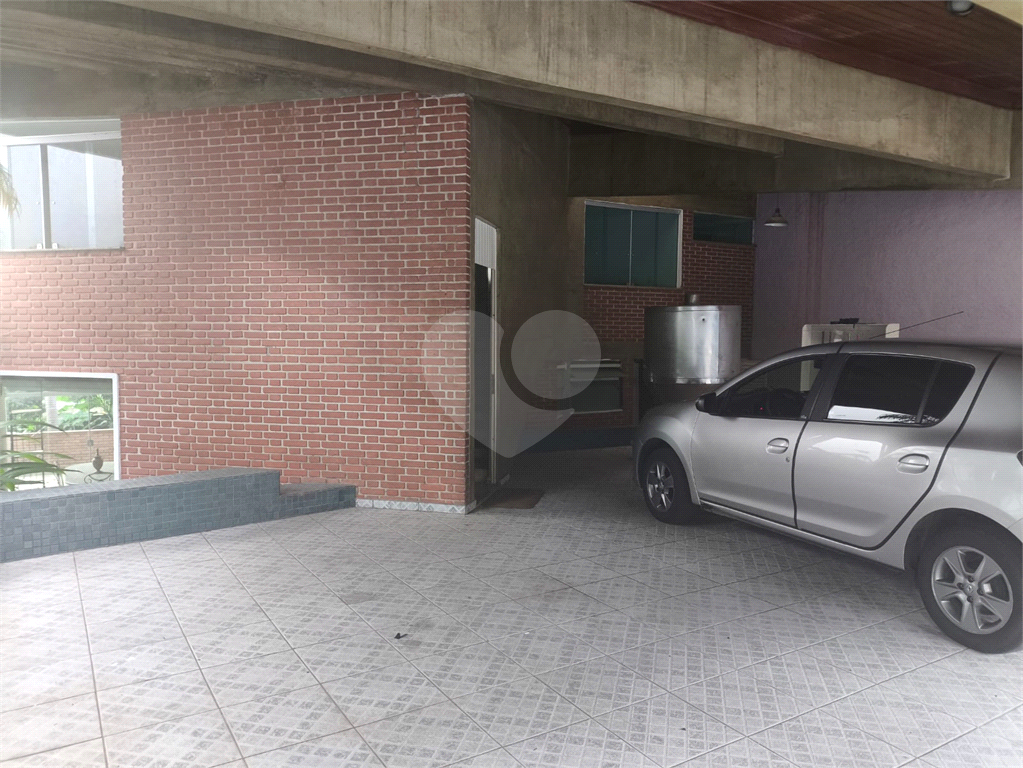 Vende - se Casa Alto Padrão Palmas do Tremembe 284m² 