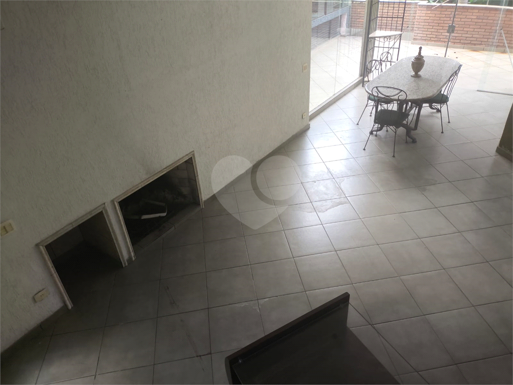 Vende - se Casa Alto Padrão Palmas do Tremembe 284m² 