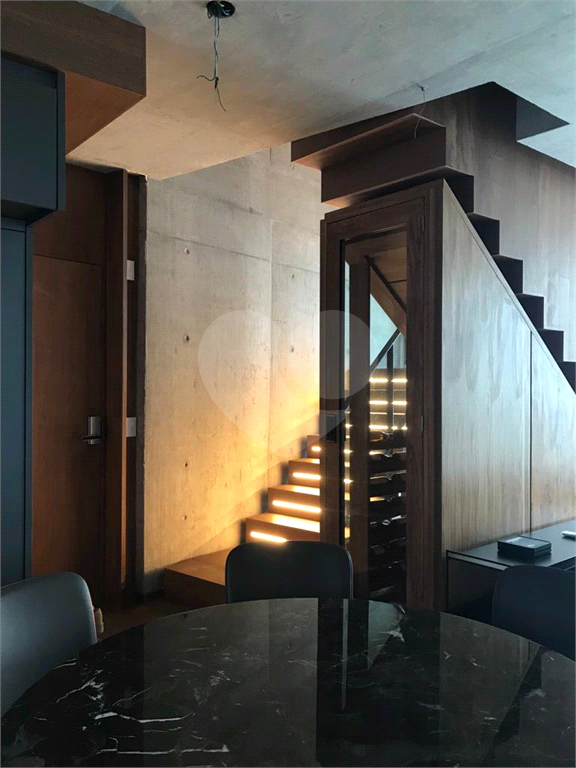 Apartamento Duplex com 2 dormitórios para Venda na Vila Olimpia/ São Paulo-SP