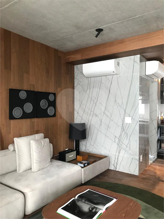 Apartamento Duplex com 2 dormitórios para Venda na Vila Olimpia/ São Paulo-SP