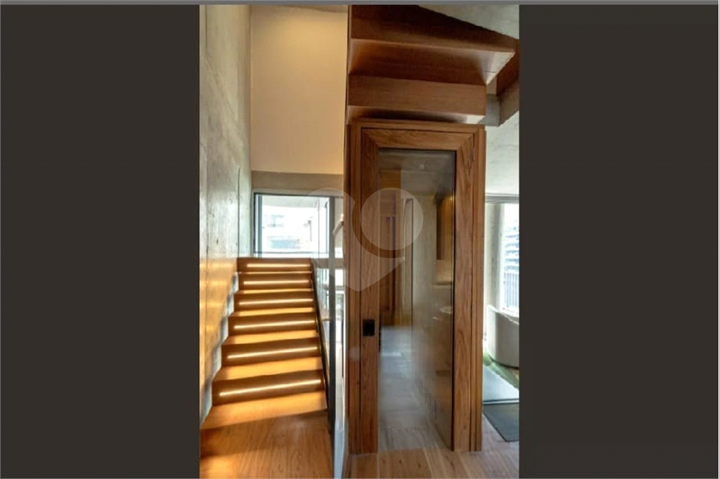 Apartamento Duplex com 2 dormitórios para Venda na Vila Olimpia/ São Paulo-SP