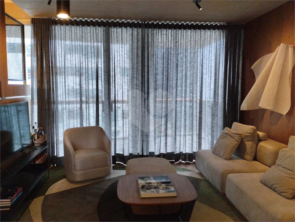 Apartamento Duplex com 2 dormitórios para Venda na Vila Olimpia/ São Paulo-SP