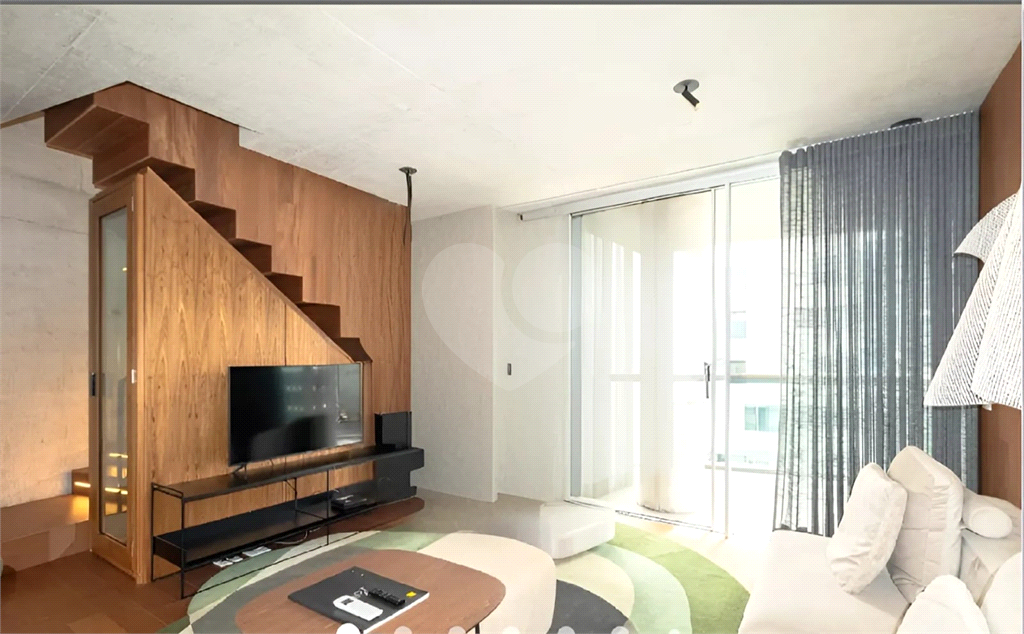 Apartamento Duplex com 2 dormitórios para Venda na Vila Olimpia/ São Paulo-SP