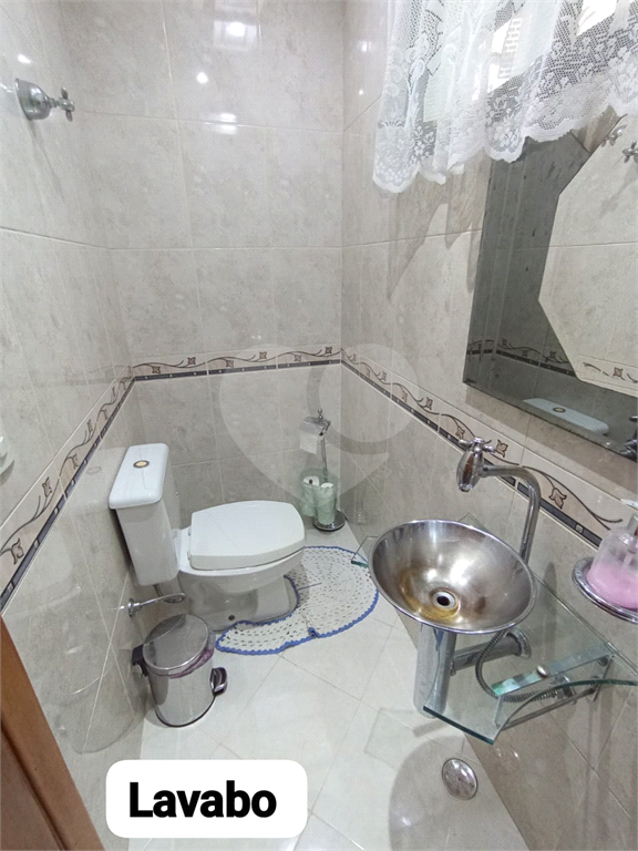 EXCELENTE SOBRADO RUA SEM SAIDE / CONDOMINIO