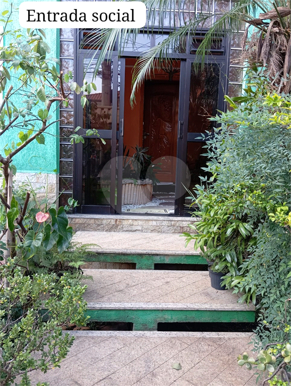 EXCELENTE SOBRADO RUA SEM SAIDE / CONDOMINIO
