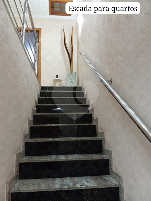 EXCELENTE SOBRADO RUA SEM SAIDE / CONDOMINIO
