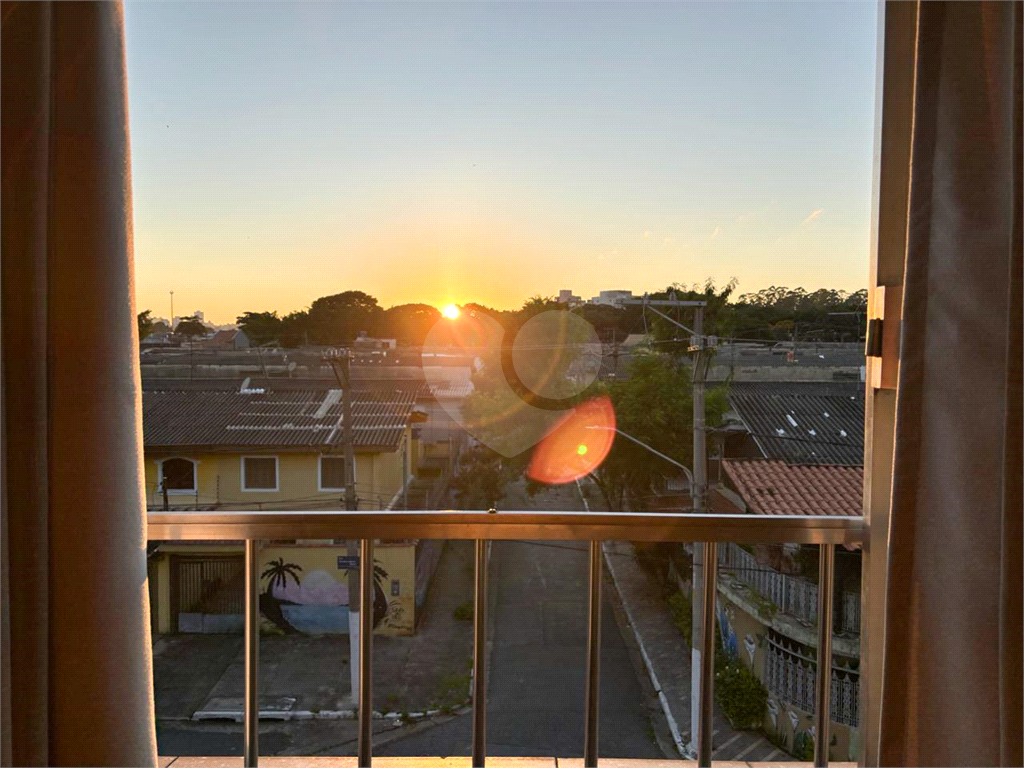 APARTAMENTO em JAÇANÃ