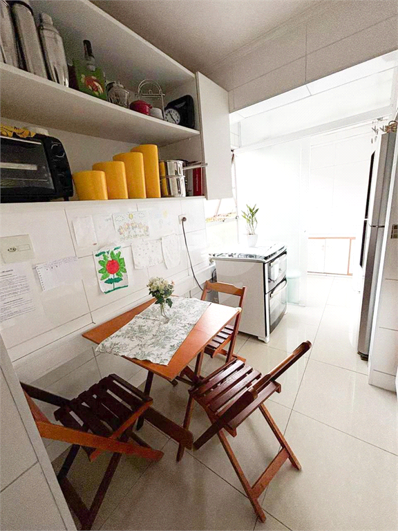APARTAMENTO em JAÇANÃ