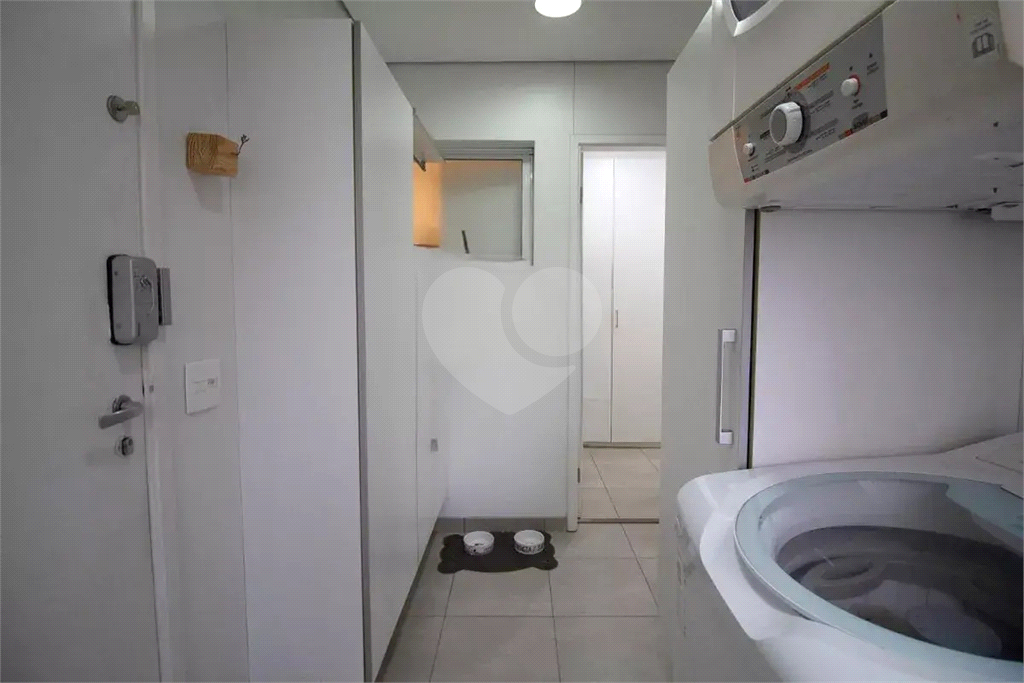 Apartamento padrão exclusivo numa das melhores ruas do Paraiso - 3 suítes - andar alto
