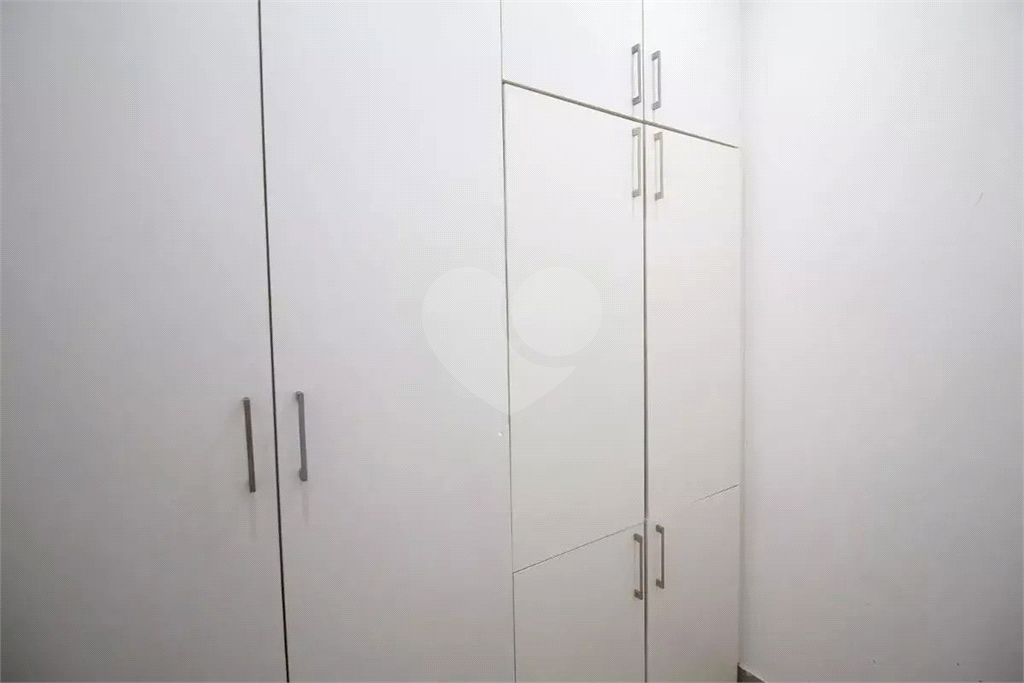 Apartamento padrão exclusivo numa das melhores ruas do Paraiso - 3 suítes - andar alto