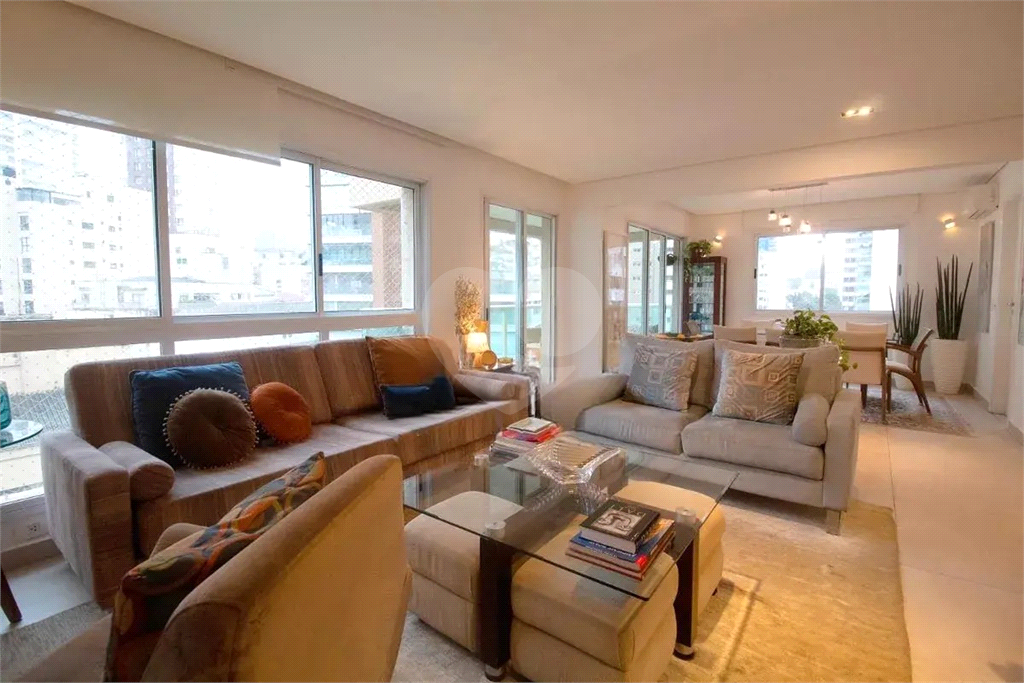 Apartamento padrão exclusivo numa das melhores ruas do Paraiso - 3 suítes - andar alto