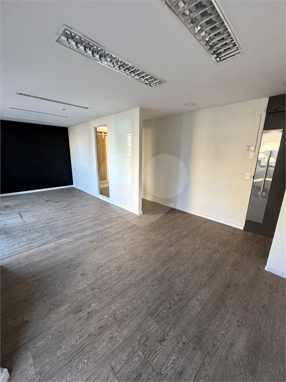 CONSOLAÇÃO - CONJUNTO COMERCIAL DE 106 M² 