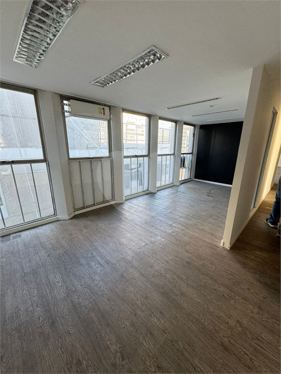 CONSOLAÇÃO - CONJUNTO COMERCIAL DE 106 M² 