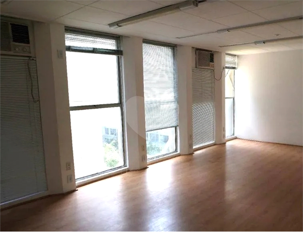 CONSOLAÇÃO - CONJUNTO COMERCIAL DE 106 M² 