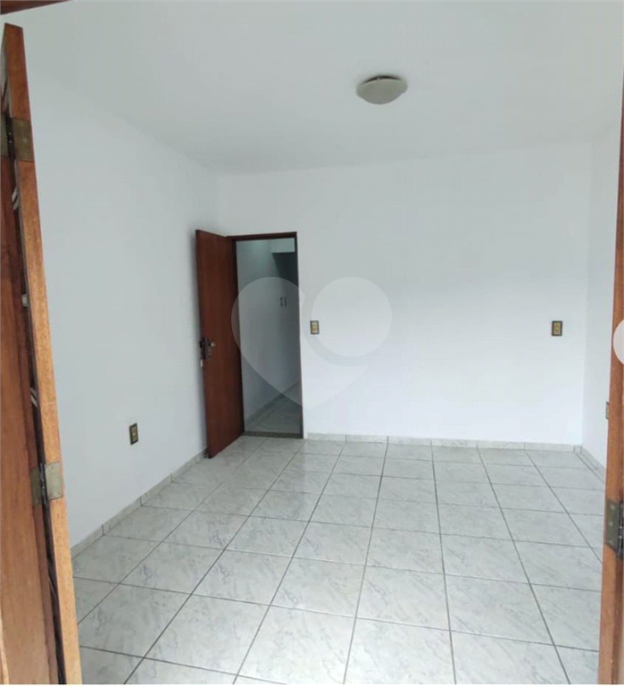 Casa à venda com 3 quartos, 134m² - Foto 7