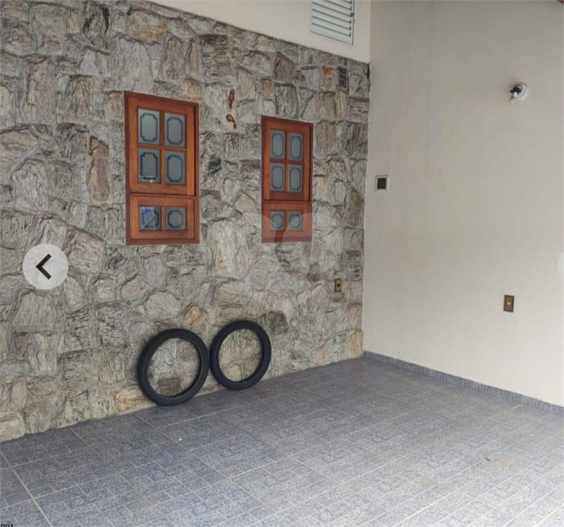 Casa à venda com 3 quartos, 134m² - Foto 2