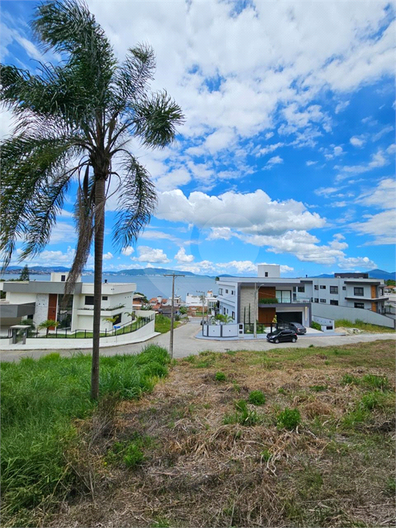 TERRENO COM VISTA AO MAR - SC.