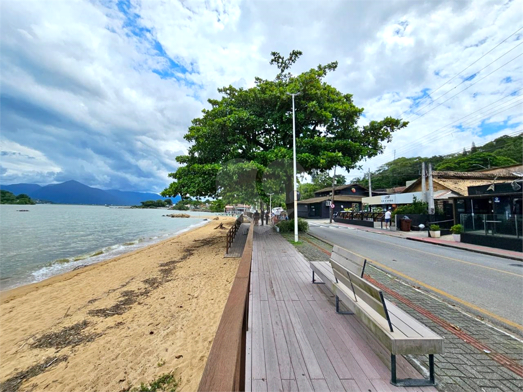 TERRENO COM VISTA AO MAR - SC.