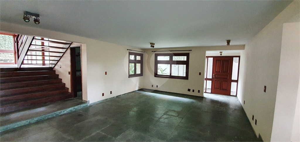 Casa à Venda no Residencial 1 – Alphaville | 4 Suítes, 610m² de Terreno

