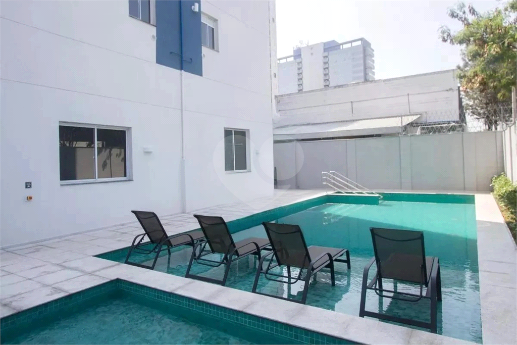 Apartamento à venda com 2 quartos, 36m² - Foto 23