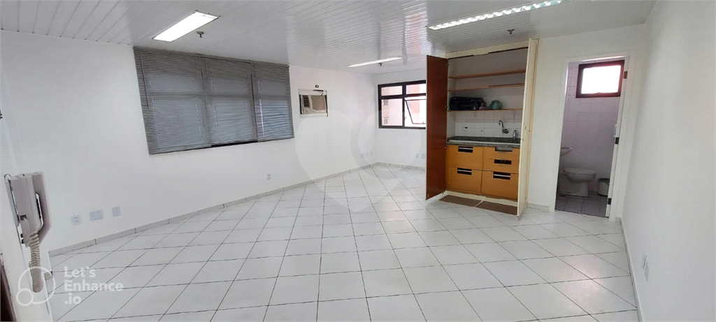 Sala comercial a venda ao lado do metrô Conceição