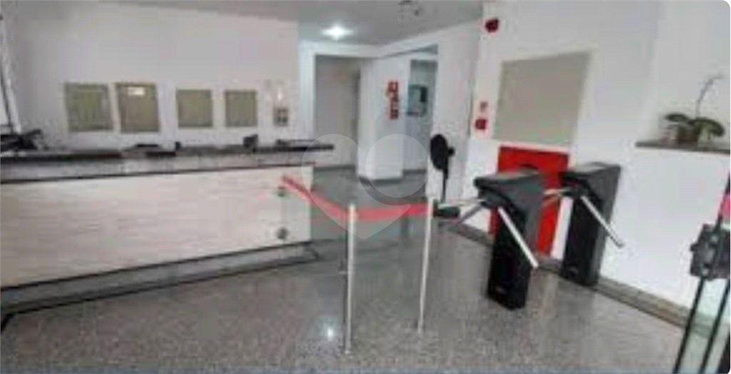 Sala comercial a venda ao lado do metrô Conceição