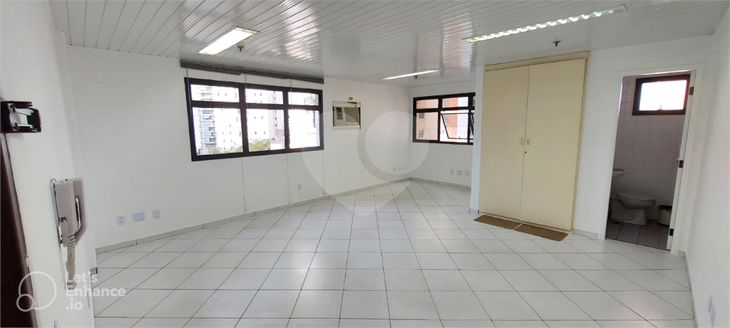 Sala comercial a venda ao lado do metrô Conceição