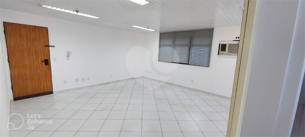 Sala comercial a venda ao lado do metrô Conceição