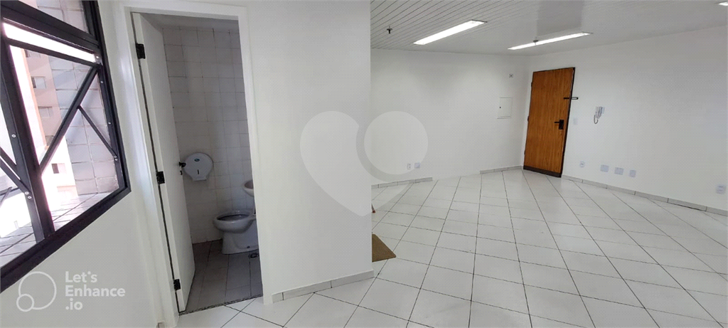 Sala comercial a venda ao lado do metrô Conceição