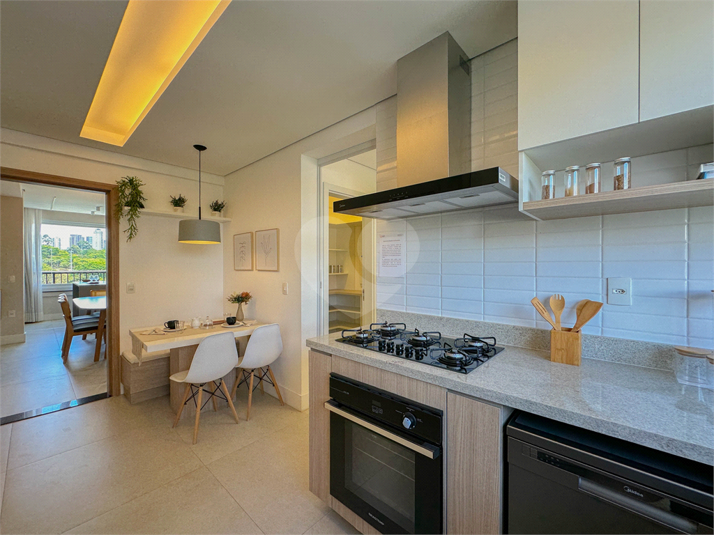 Apartamento de 239m² com 3 Suítes e Vista para o Parque Ceret no Analia Franco
