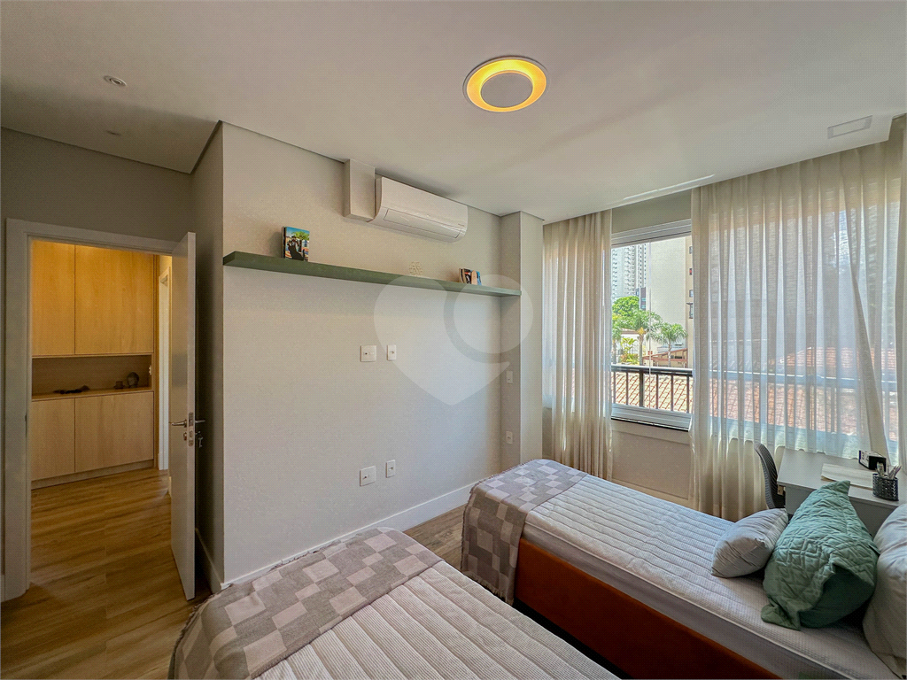 Apartamento de 239m² com 3 Suítes e Vista para o Parque Ceret no Analia Franco
