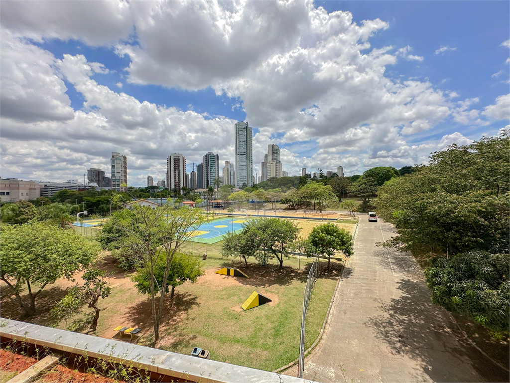 Apartamento de 239m² com 3 Suítes e Vista para o Parque Ceret no Analia Franco
