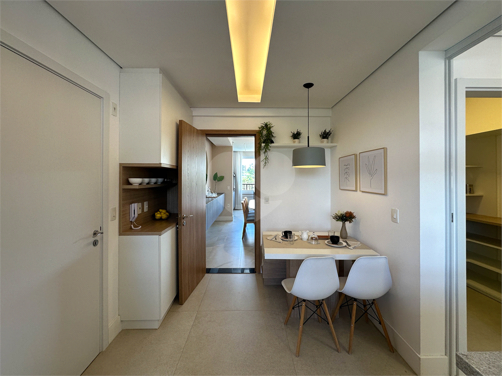 Apartamento de 239m² com 3 Suítes e Vista para o Parque Ceret no Analia Franco
