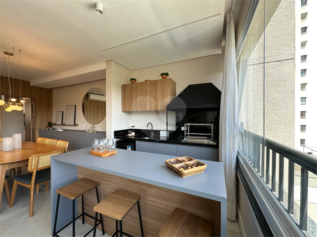 APARTAMENTO em ANÁLIA FRANCO